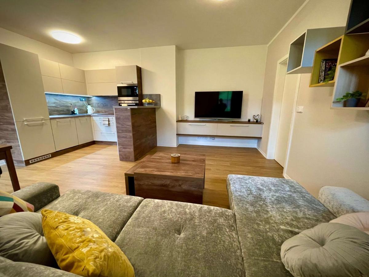 Polansky Dvur Apartment เวลเก คาร์โลวิตเซอ ภายนอก รูปภาพ