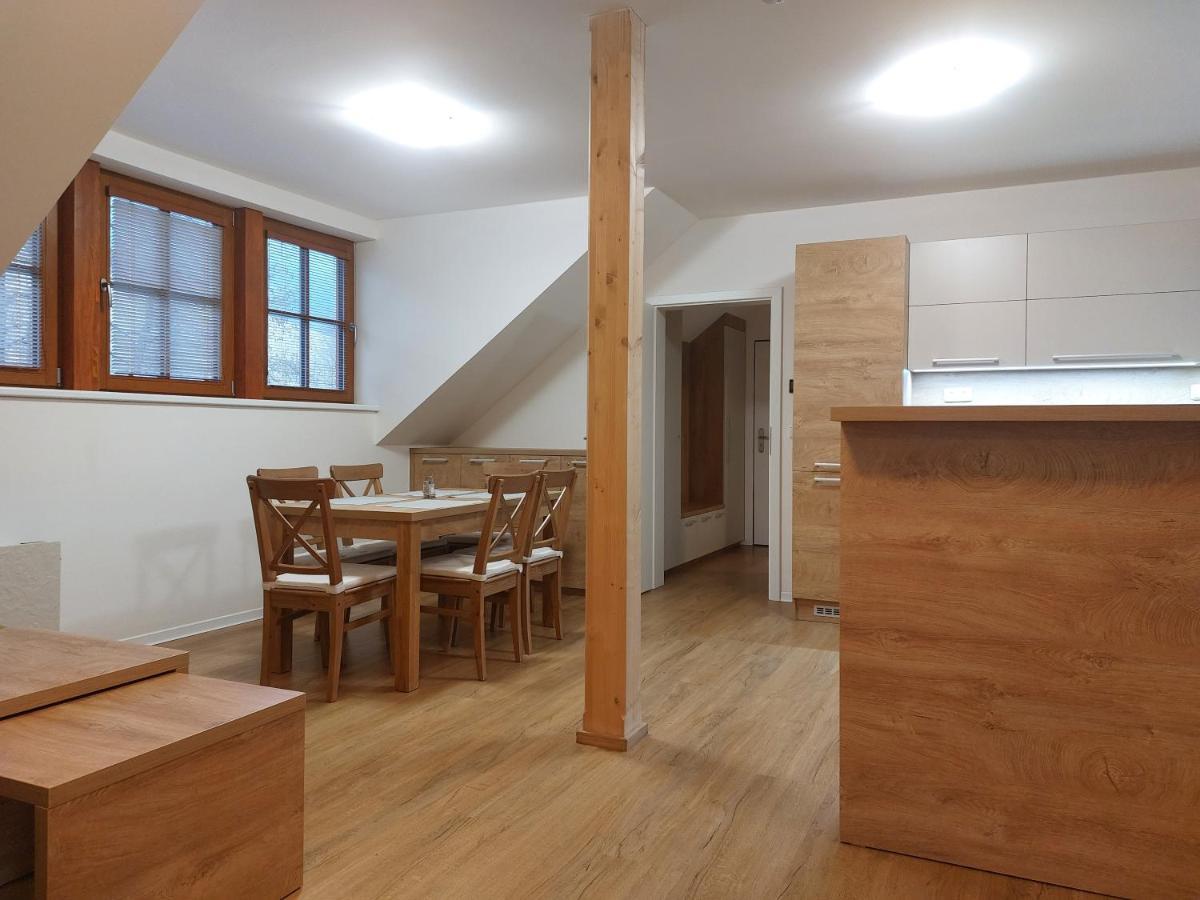 Polansky Dvur Apartment เวลเก คาร์โลวิตเซอ ภายนอก รูปภาพ