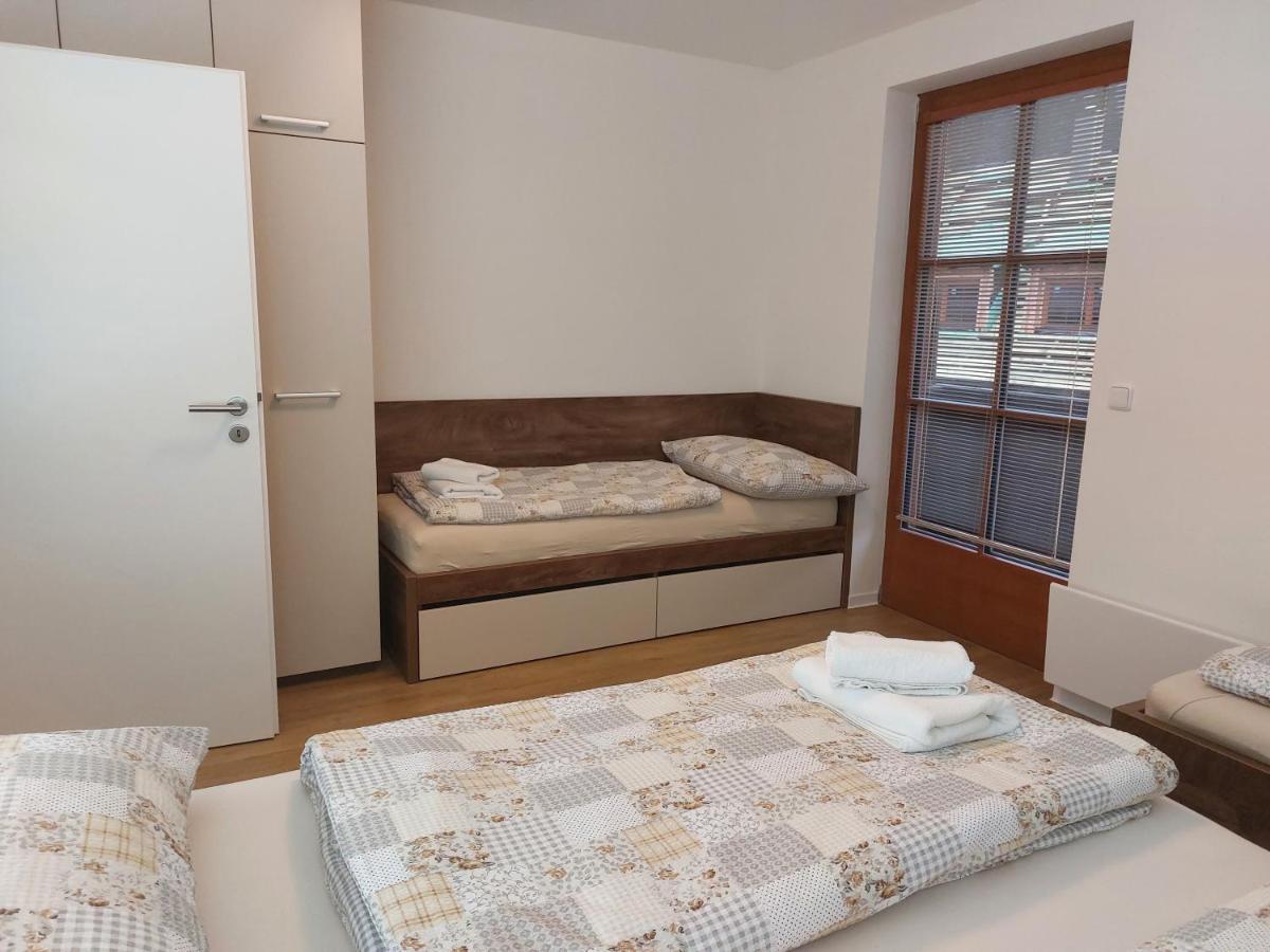 Polansky Dvur Apartment เวลเก คาร์โลวิตเซอ ภายนอก รูปภาพ