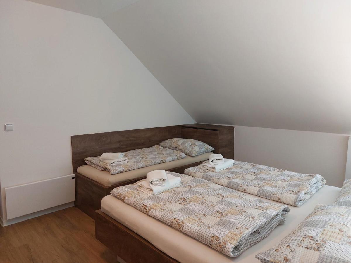 Polansky Dvur Apartment เวลเก คาร์โลวิตเซอ ภายนอก รูปภาพ