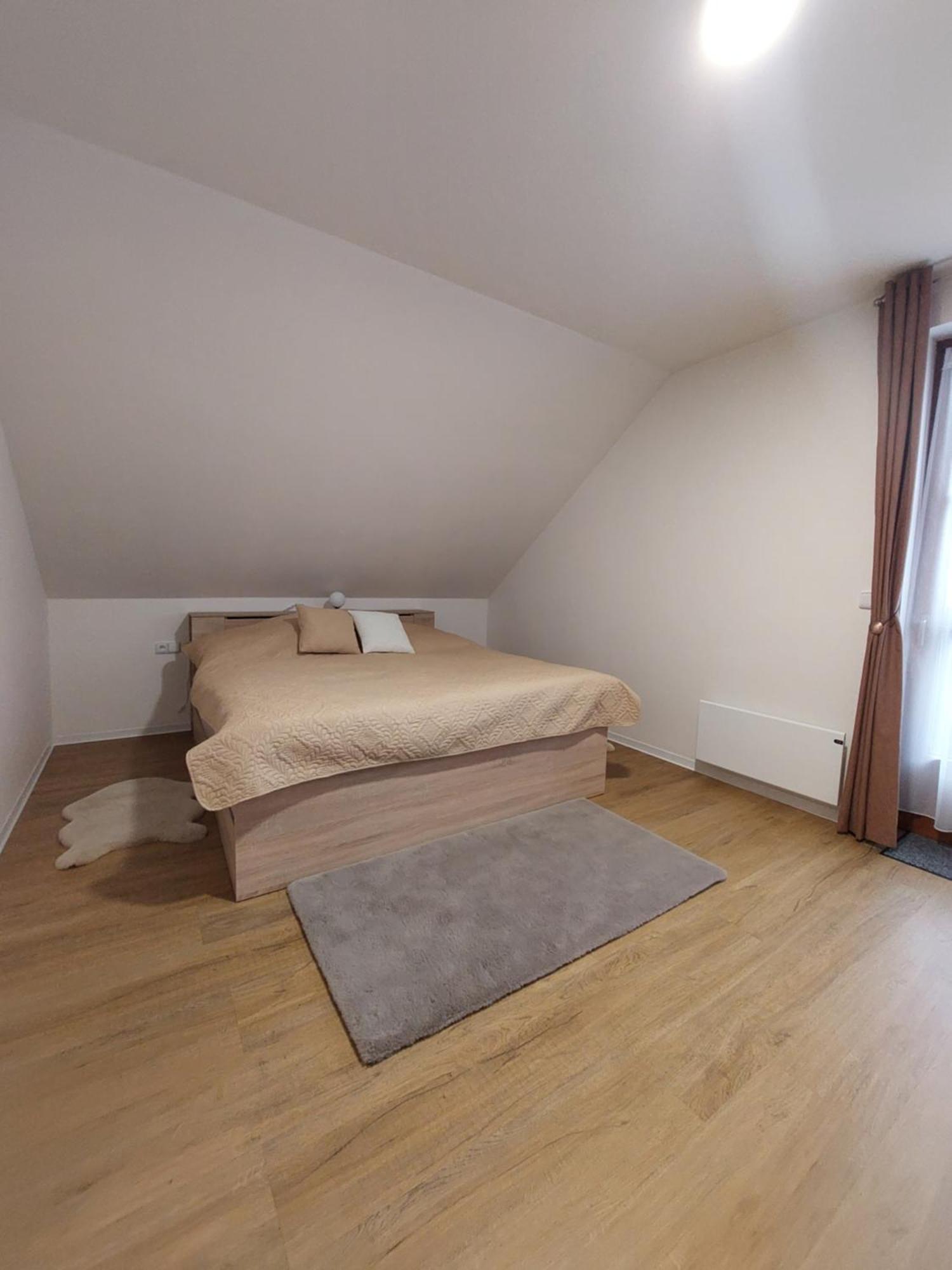 Polansky Dvur Apartment เวลเก คาร์โลวิตเซอ ภายนอก รูปภาพ